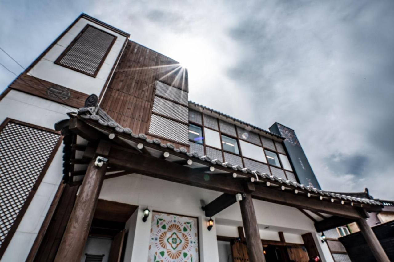 HotelArrive Jeonju Sihwayeonpung Bagian luar foto